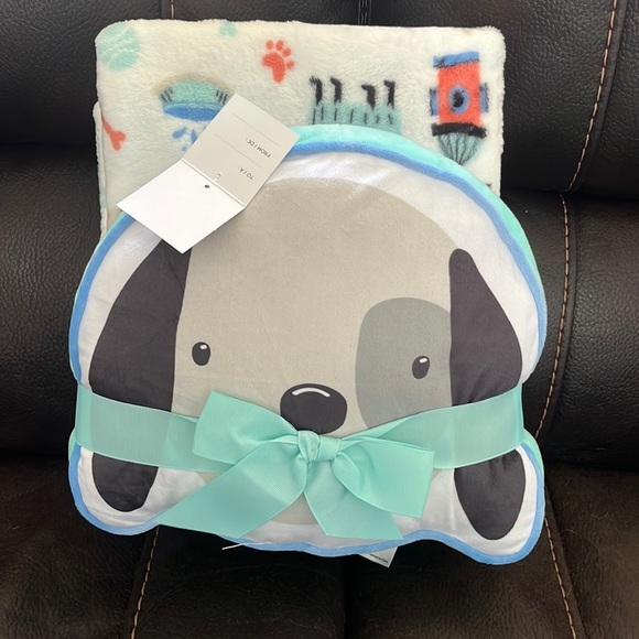 Other - NWT puppy plush throw and cushion set
